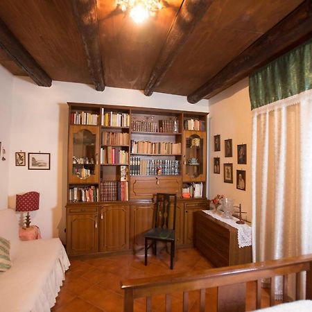 La Via Dei Presepi Bed & Breakfast Наполи Екстериор снимка