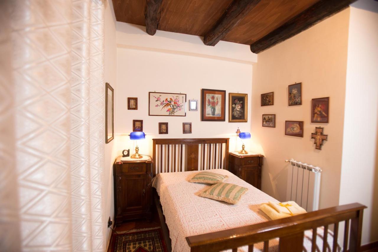 La Via Dei Presepi Bed & Breakfast Наполи Екстериор снимка